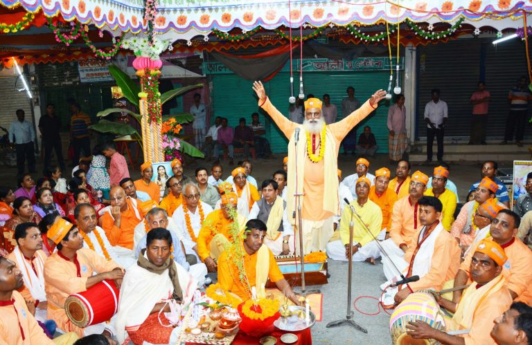 মঠবাড়িয়া হরিসভা মন্দিরে ৬ দিনব্যাপী শ্রীশ্রী তারকব্রহ্ম মহানাম যজ্ঞানুষ্ঠান