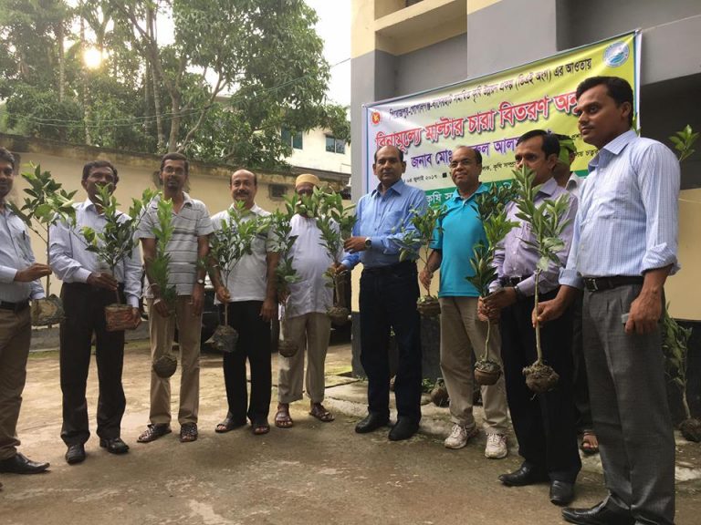 পিরোজপুরে ব্রাণ্ডিং কৃষিপণ্য মাল্টা চারা বিতরণ