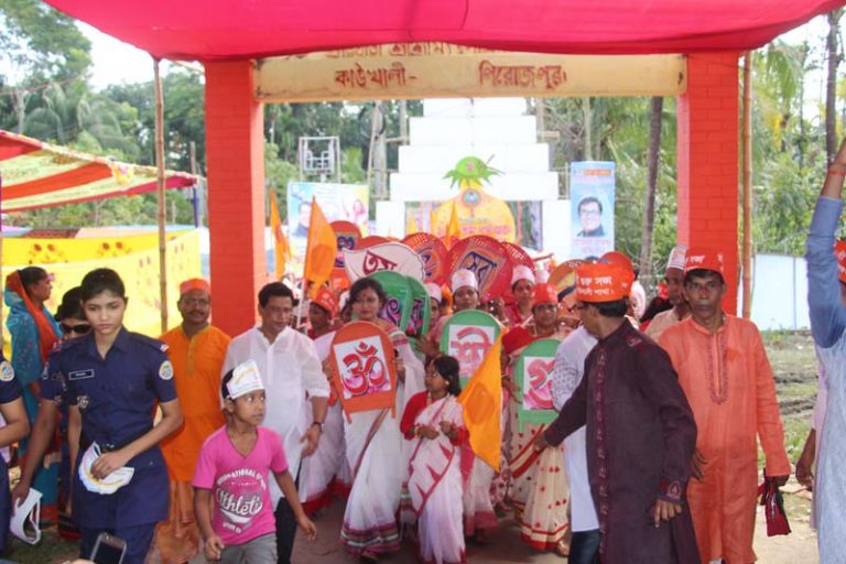 কাউখালীতে শ্রীগুরু সংঘ কেন্দ্রীয় আশ্রমে ৫ দিনব্যাপী রাস উৎসব শুরু