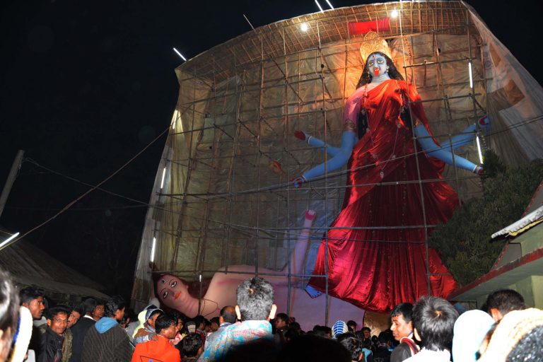 মঠবাড়িয়ায় ৮৪ ফুট উচ্চতার কালি প্রতিমার পূজা উৎসব সম্পন্ন