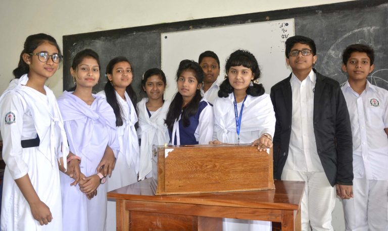 মঠবাড়িয়ায় শুদ্ধ জাতীয় সংগীত প্রতিযোগিতা