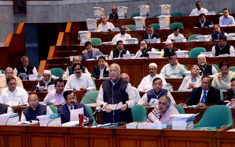 বিজয় দিবসের ভাতাসহ বছরে উৎসব ভাতা পাবেন মুক্তিযোদ্ধারা