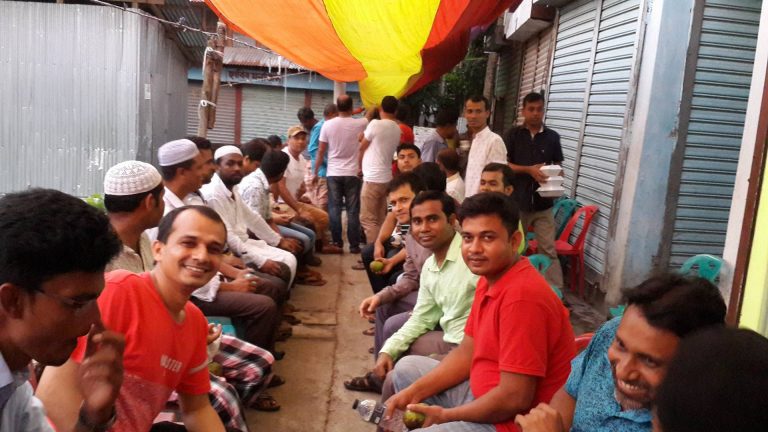 মঠবা‌ড়িয়া কে.এম ল‌তিফ ইন‌স্টি‌টিউশ‌নের ৯৯ ব্যাচের ইফতার মাহ‌ফিল