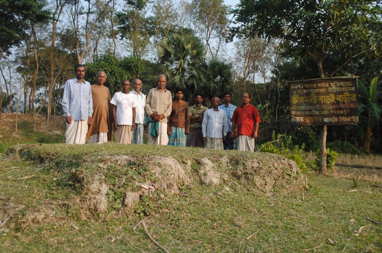 মঠবাড়িয়ার ভীমনলীর সম্মূখযুদ্ধে ১৫ শহীদের সমাধিস্থল অযন্ত অবহেলায় !