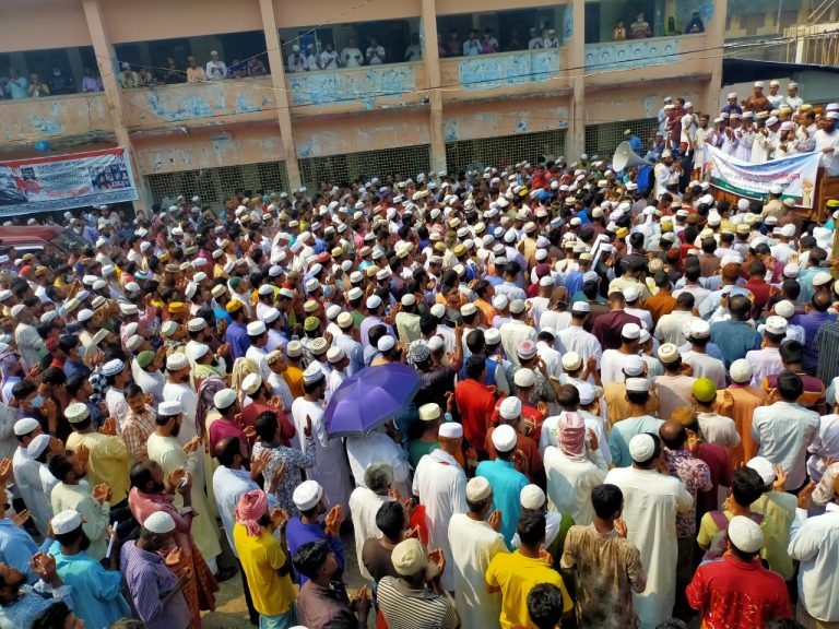 ফ্রান্সে রাসুল (সঃ) এর ব্যঙ্গচিত্র প্রকাশের প্রতিবাদে মঠবাড়িয়ায় তৌহিদী জনতার বিক্ষোভ সমাবেশ, মিছিল ও স্মারকলিপি পেশ