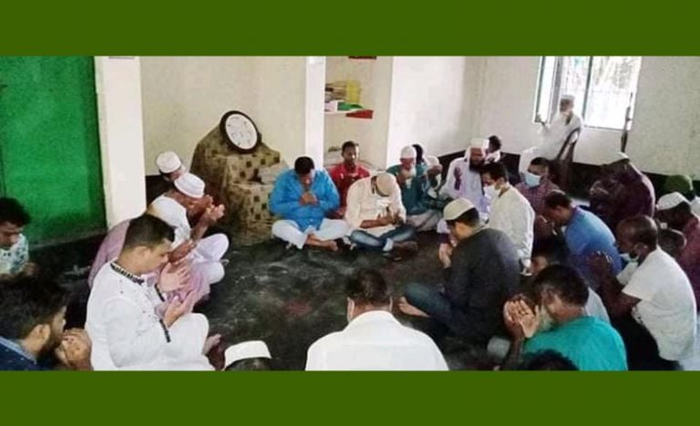 ঢাকা মহানগর ছাত্রলীগের সাবেক সভাপতি বায়জিদ আহমেদ খান মঠবাড়িয়ায় দোয়া মাহফিল