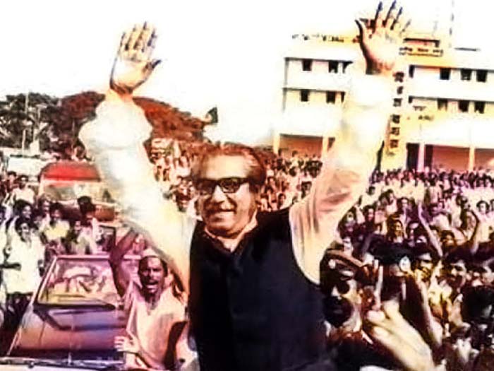 বঙ্গবন্ধুর দেশে ফেরার ৫০ বছর পূর্তি আজ