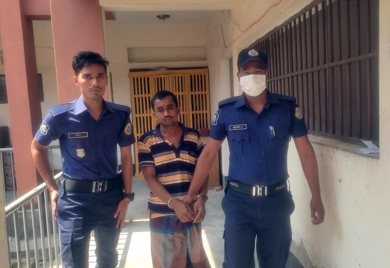 মঠবাড়িয়ায় স্বামীর হাতুড়ি পেটায় স্ত্রীর মৃত্যু : স্বামী গ্রেফতার