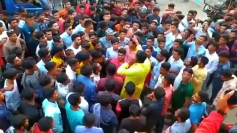 অর্থের বিনিময়ে মঠবাড়িয়া উপজেলা ছাত্রলীগের কমিটি গঠনের অভিযোগ উঠছে