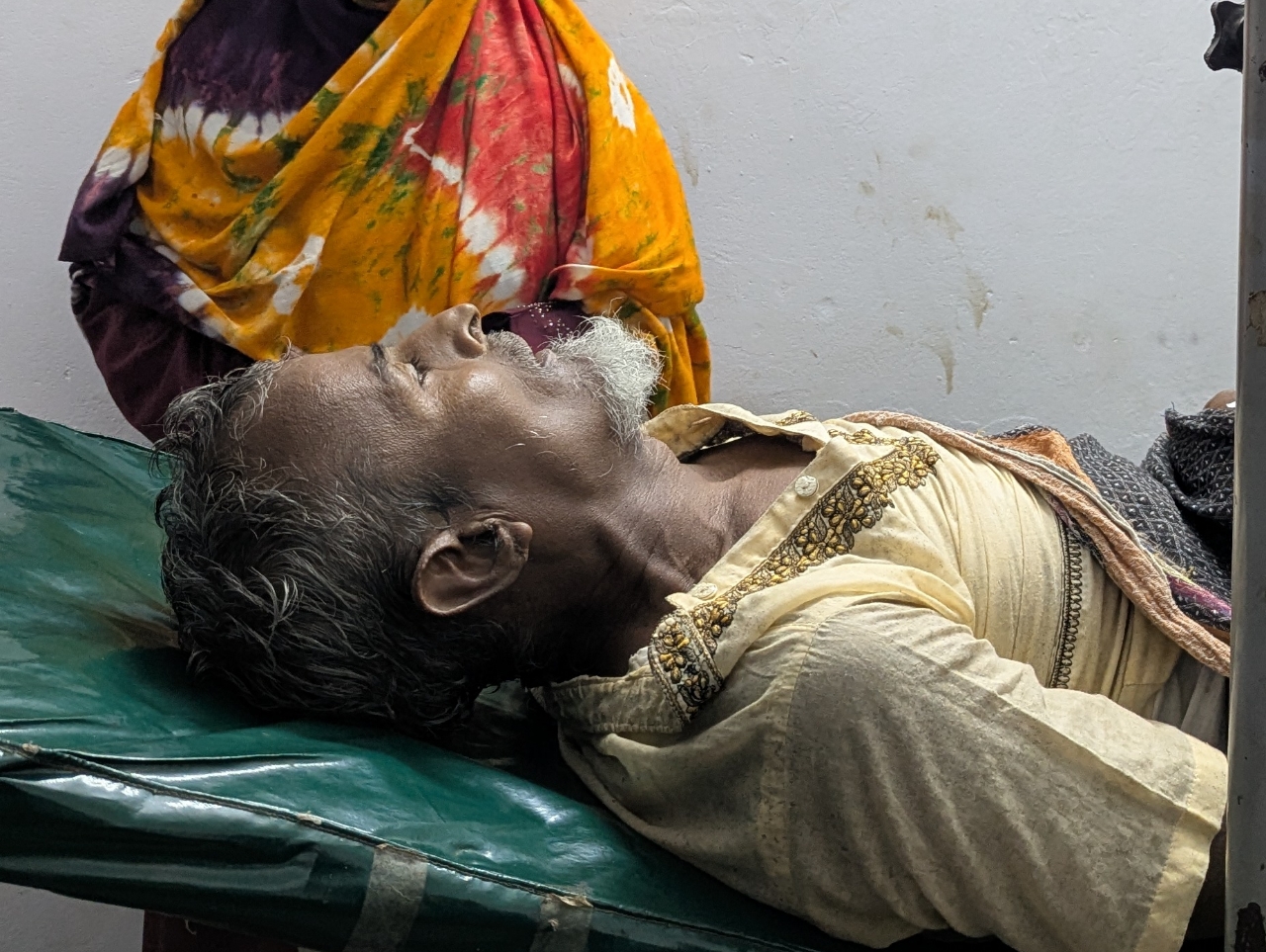 মঠবাড়িয়ায় বিষপানে কৃষকের মৃত্যুকে ঘিরে রহস্যের ঘন কুয়াশা