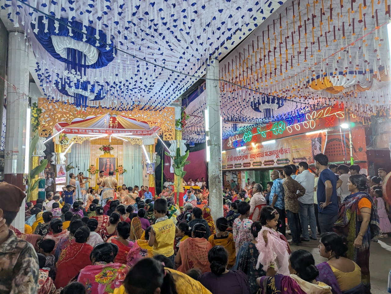 মঠবাড়িয়া কেন্দ্রীয় হরিসভা মন্দিরে শ্রী শ্রী তারকব্রহ্ম মহানাম যজ্ঞানুষ্ঠান অনুষ্ঠিত